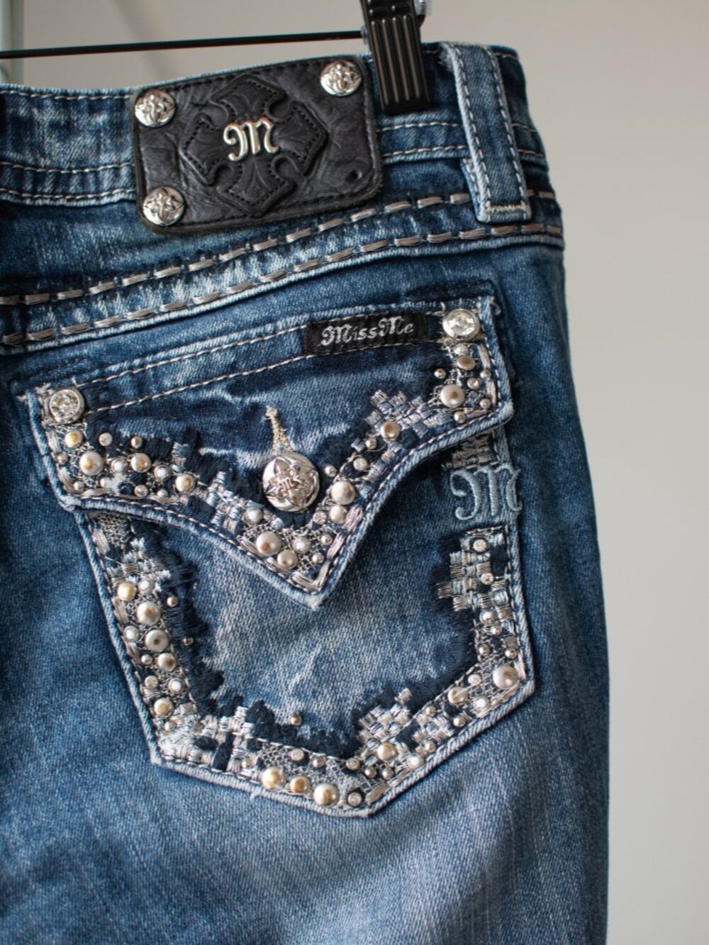 Miss Me Boot Cut Signature - Picture 8 of 15